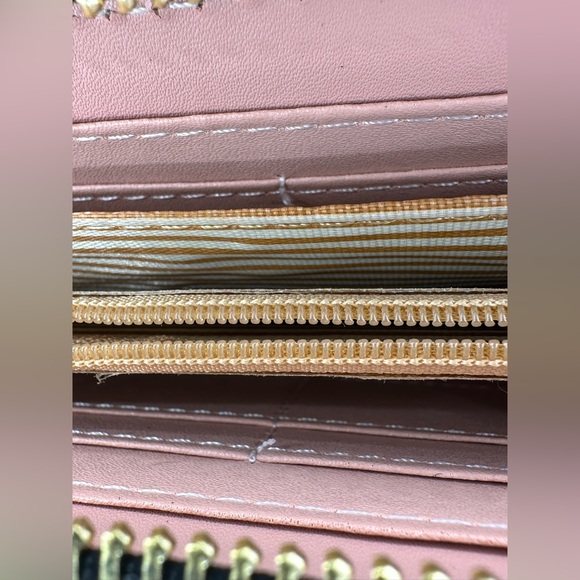 Western Style Floral Tooled PU Leather Wristlet Wallet - Large Capacity Gift - Picture 4 of 8